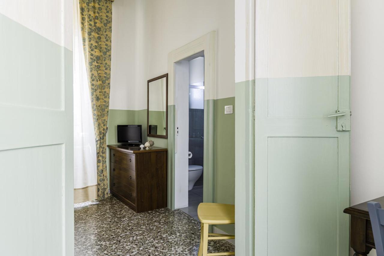 Bed and Breakfast Palazzo Dante Alliste Exterior foto
