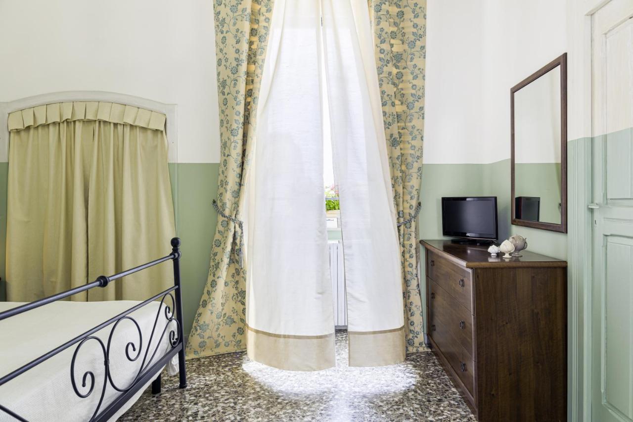 Bed and Breakfast Palazzo Dante Alliste Exterior foto